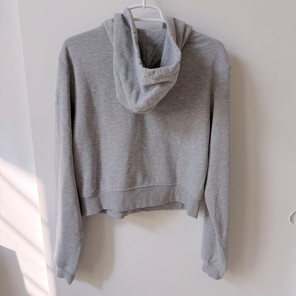 ALO Yoga Routine Cropped Zip Hoodie Jacket in Athletic Heather Grey - Picture 5 of 13